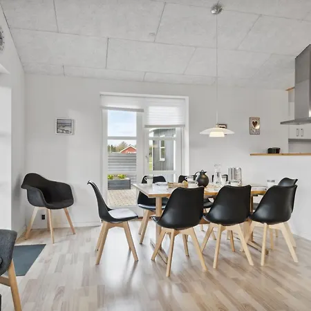 Ljupco - 500m To The Fjord By Interhome *