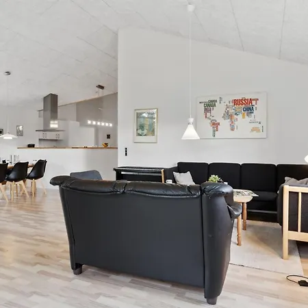 Ljupco - 500m To The Fjord By Interhome Feriehus